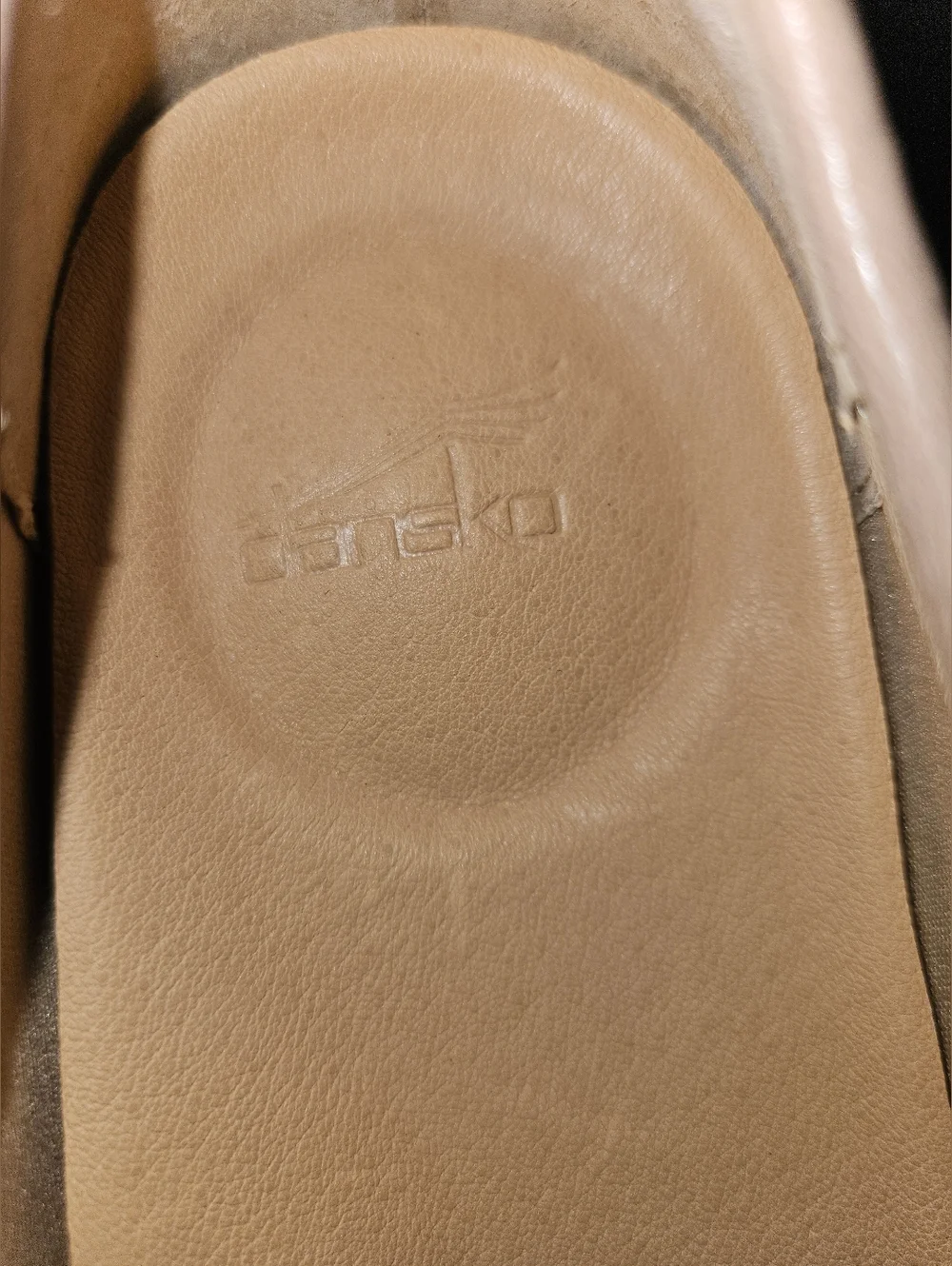 Dansko Lorri Beige Leather Loafers Size 38/7.5 NEW
